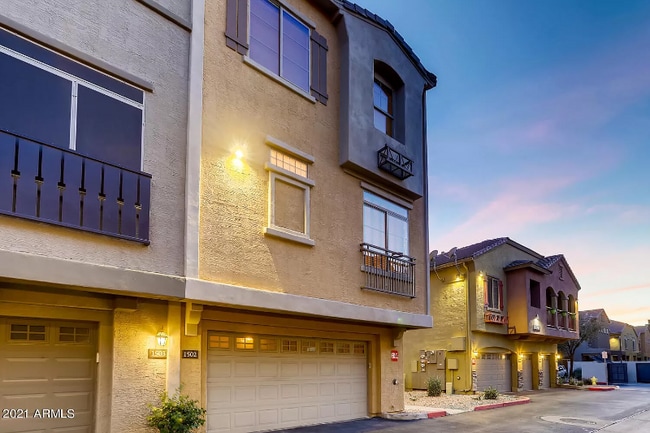 Photo - 2402 E 5th St Townhome