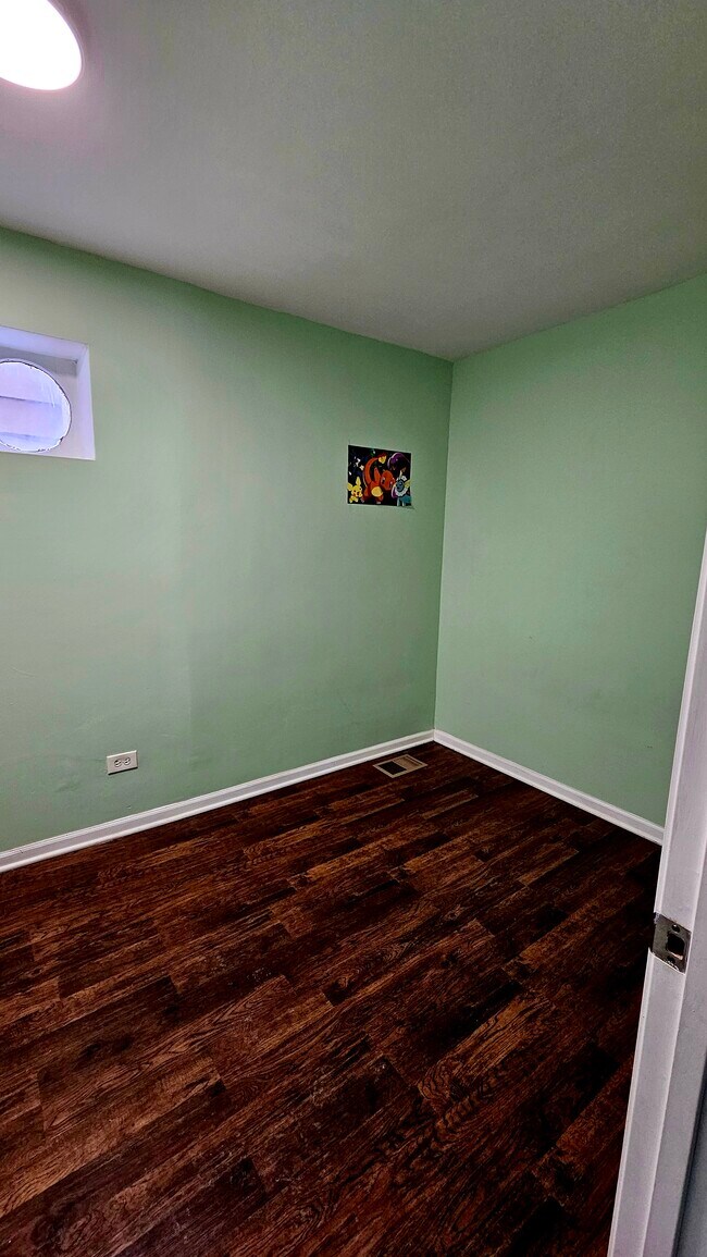 Foto del edificio - 3721 S Honore St