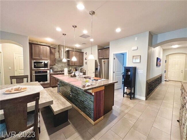 Building Photo - 6297 Starflare St