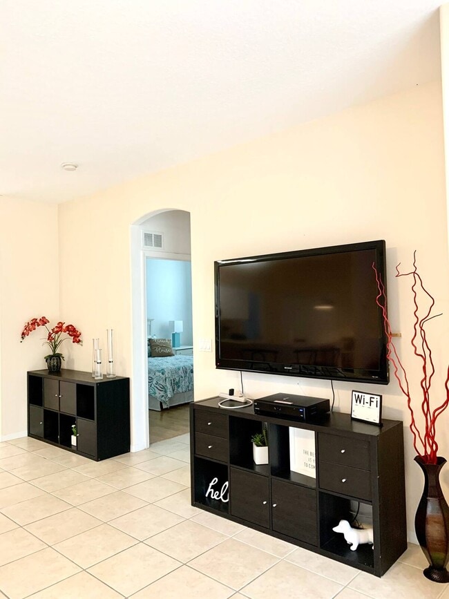 Foto del edificio - 94 Breeze Hill Ln
