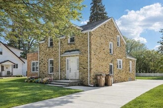 Building Photo - 5315 73rd St