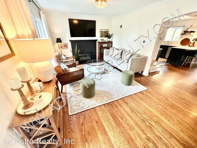 Building Photo - 4 br, 3 bath House - 4823 Terrace St.,