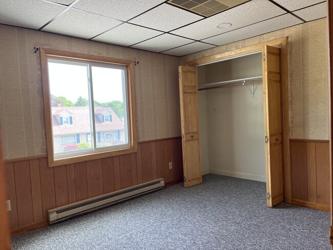 Building Photo - 146 Kennedy Memorial Dr