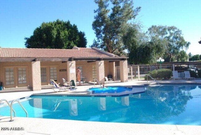 Building Photo - 520 N Stapley Dr