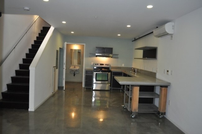 Broadway Lofts Apartments Fresno Ca Building Photo Broadway Lofts