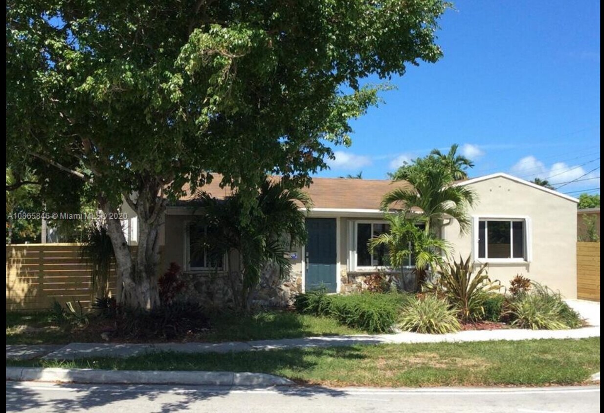Primary Photo - 2601 SW 24th Ave