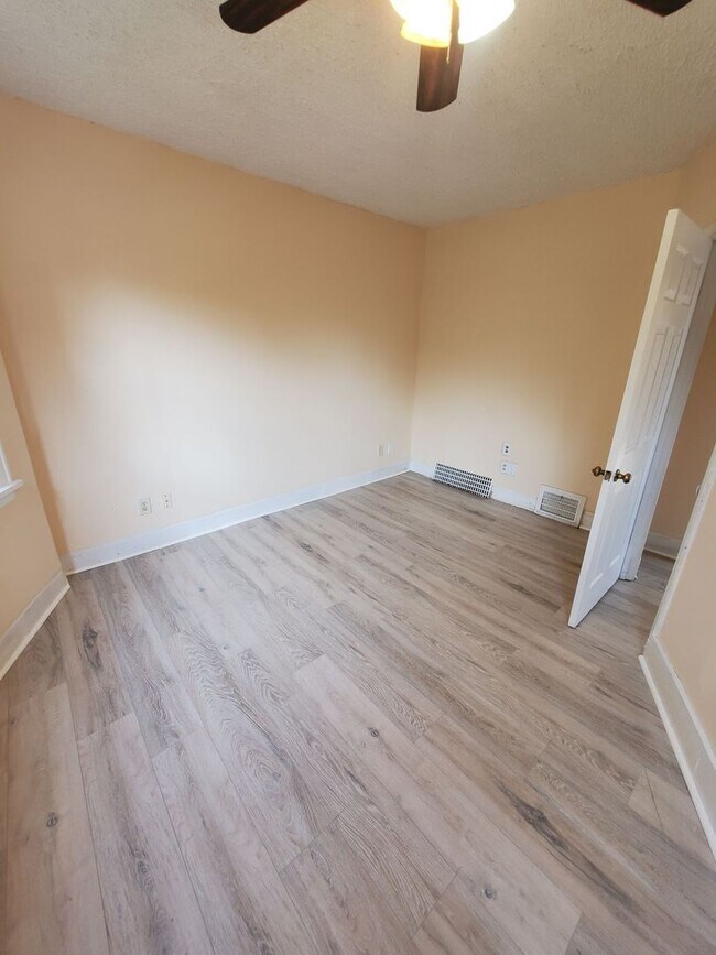 Foto del edificio - 4732-4734 N 30th St. (Duplex)