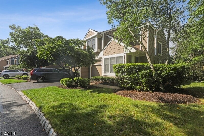 Foto principal - 10 Dorset Ln