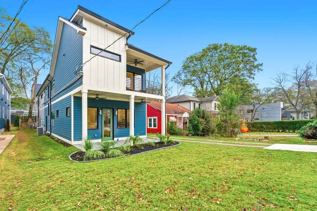 Foto del edificio - 205 Whitefoord Ave NE