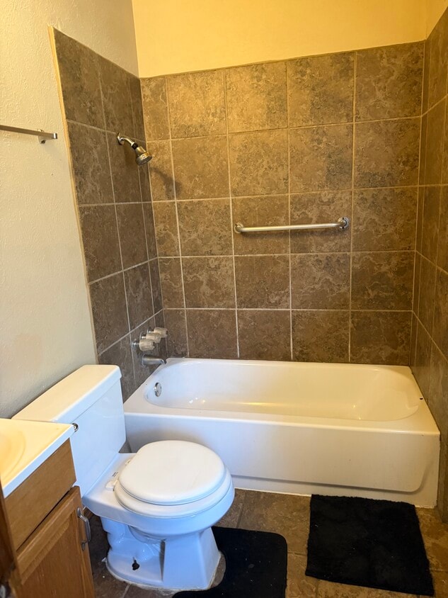 Foto del edificio - 750 Bonham St