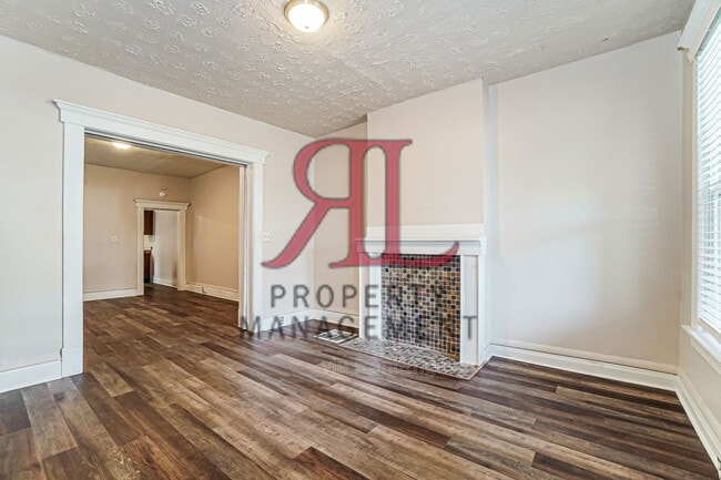 Foto del edificio - 623 Gilbert St