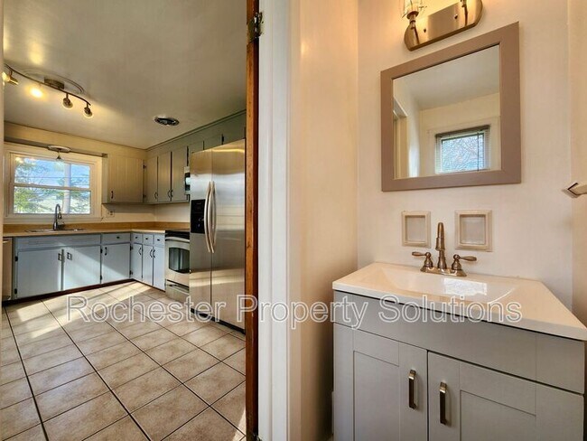 Foto del edificio - 2117 Baird Rd