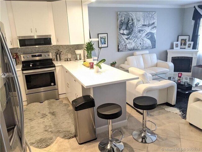 Building Photo - 265 Preston Way