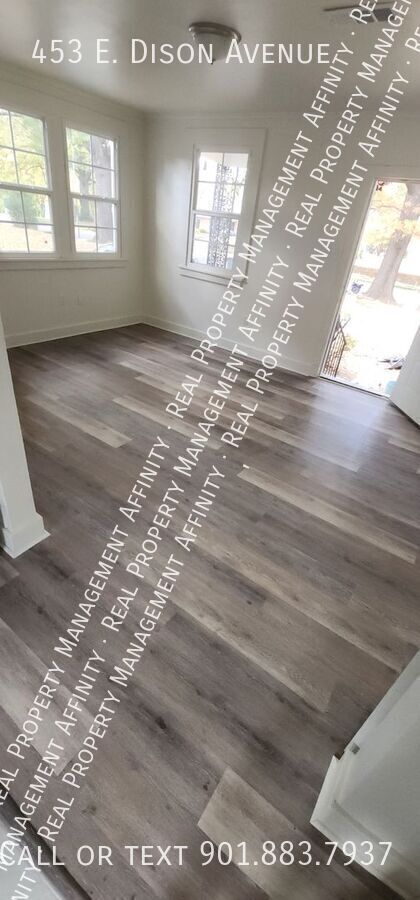 Foto del edificio - 453 E Dison Ave