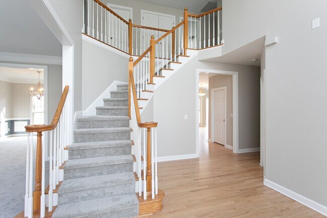 Foto del edificio - Beautiful 5 bedroom home in Cameron Estates!