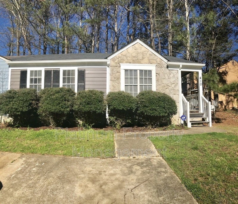 Primary Photo - 410 Water Oak Way Sw