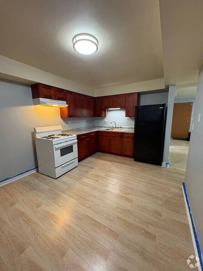 Building Photo - 4934 Harold Ave