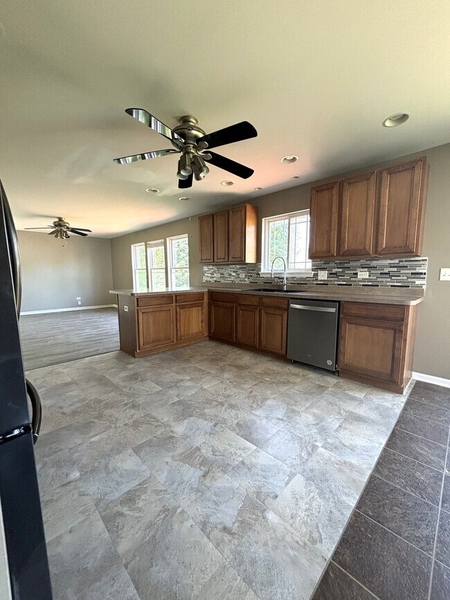 Foto del edificio - 1122 Motz St