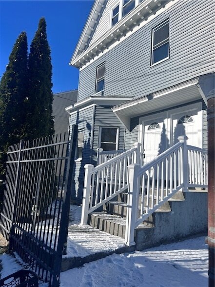 Photo - 181 Reynolds Ave House