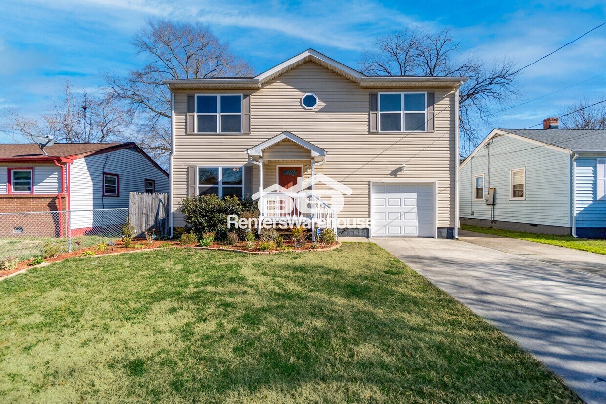 Foto principal - 2426 Birch St