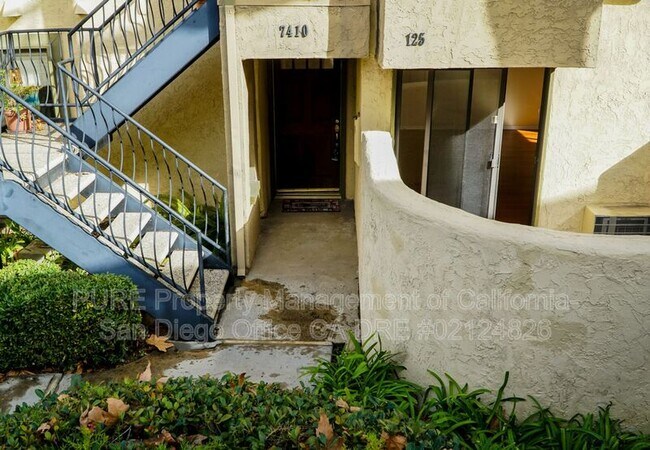 Building Photo - 7410 Park Ridge Blvd
