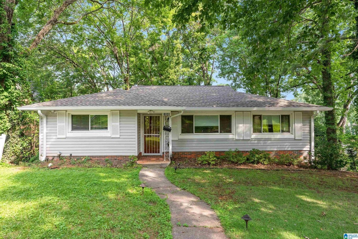 Primary Photo - 1040 Green Springs Ave S