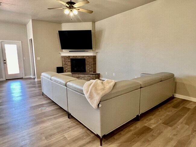 Foto del edificio - 915 Canal St