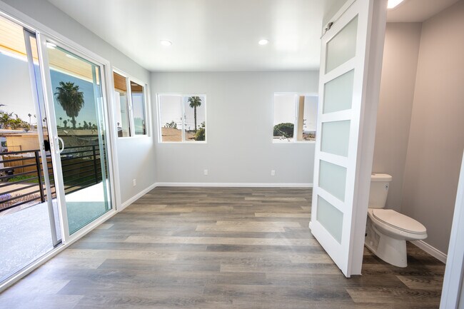 Foto del edificio - 4811 Iroquois Ave