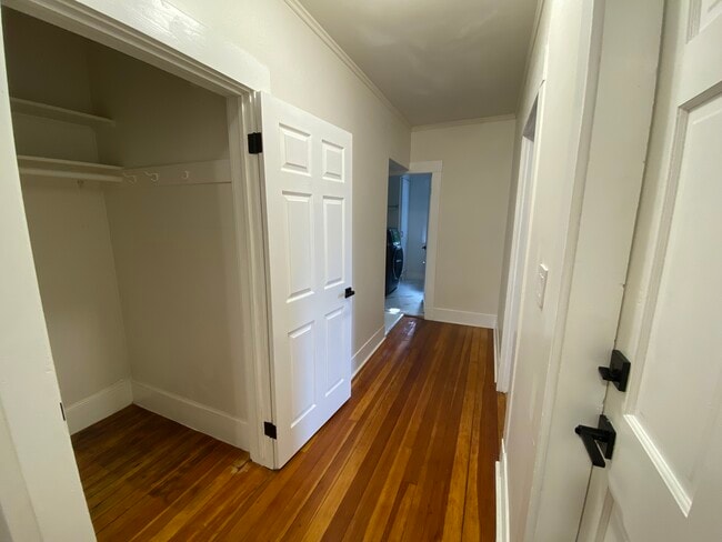 Foto del edificio - 17 Linden Pl