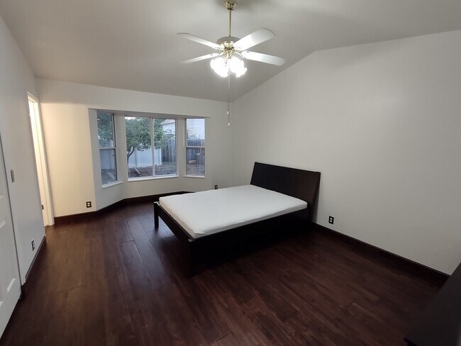 Foto del edificio - 8308 S 1890 W