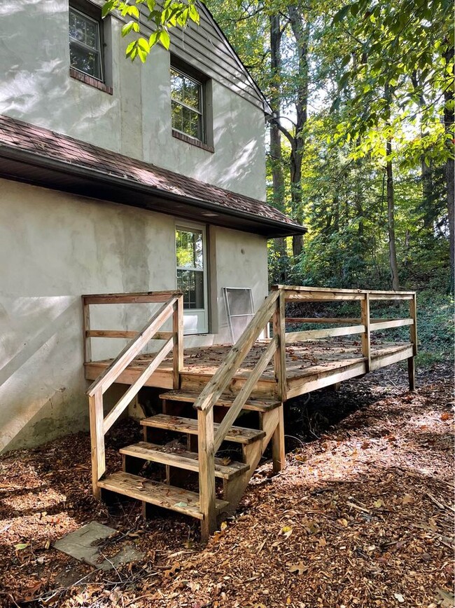 Private Deck - 100 Stone Barn Dr