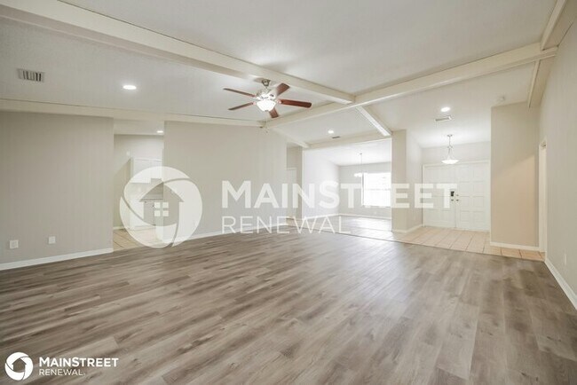 Foto del edificio - 16280 Willow Stream Ln