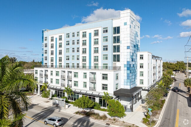 Building Photo - The Seventh on Seventh