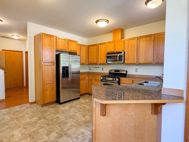 Foto del edificio - Beautiful 3 bed, 2.5 bath Edmonds Duplex U...