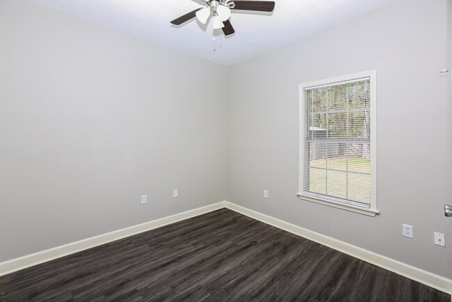 Foto del edificio - 139 Post Oak Dr