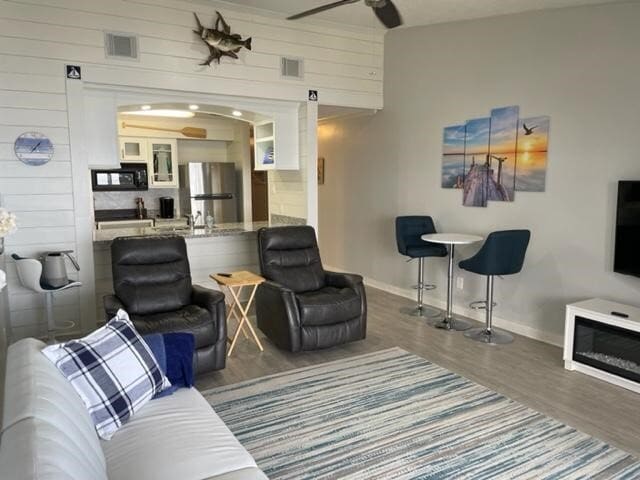 Foto del edificio - 801 River Rd