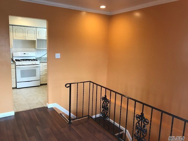 Foto del edificio - 259-15 Craft Ave