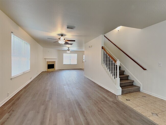 Building Photo - 11806 Skydale Dr