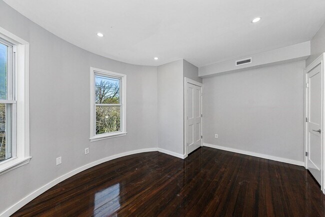 Foto del edificio - 431 Columbus Ave