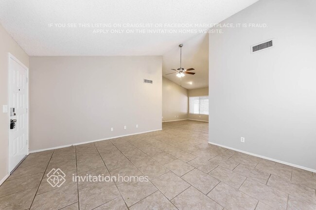 Building Photo - 1320 E Tonto Ln