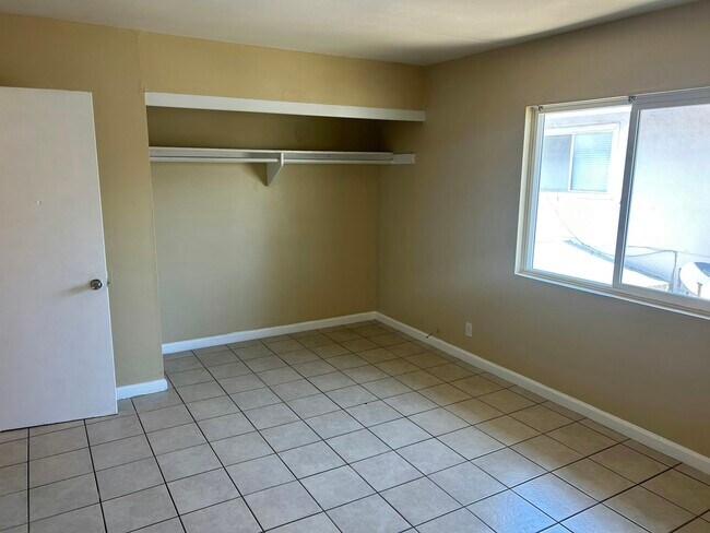 Building Photo - 458 Grand Avenue, Unit B