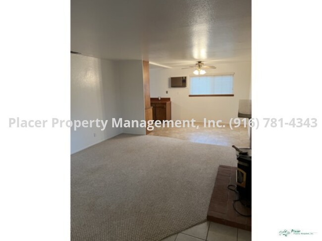 Building Photo - This cute single story 3 bedroom 1 bathroo...