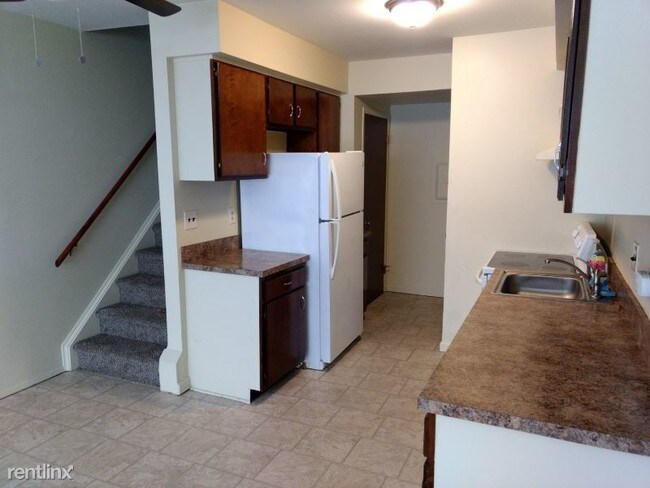 Foto del edificio - 2 br, 1.5 bath Condo - 20408 15 Mile Rd