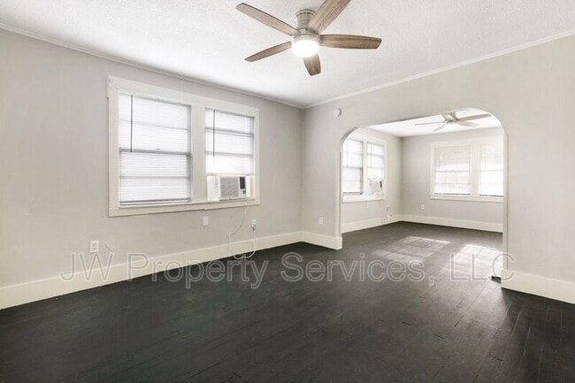 Building Photo - 1225 Odeon St