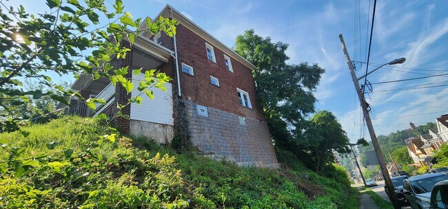 Foto del edificio - 400 Winton St