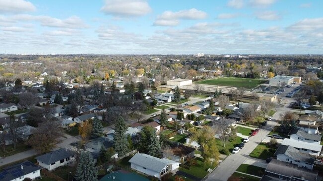 Photo du bâtiment - 101 Parkville Dr