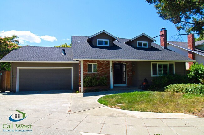 Foto del edificio - $4795 - 3 Bd/2 Ba Two Story Single Family Home in West San Jose