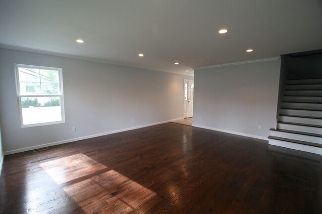 Photo - 41 Mohegan Ave Townhome