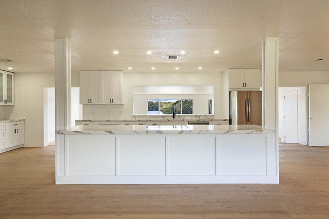 Building Photo - 2 Inlet Cay Dr