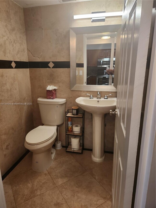 Foto del edificio - 3725 S Ocean Dr
